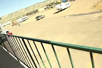 8 Motel