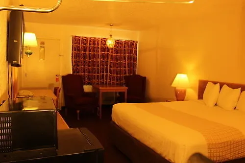 8 Motel 2*